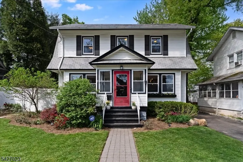 19 Willowmere Ave, Montclair Twp., NJ 07042