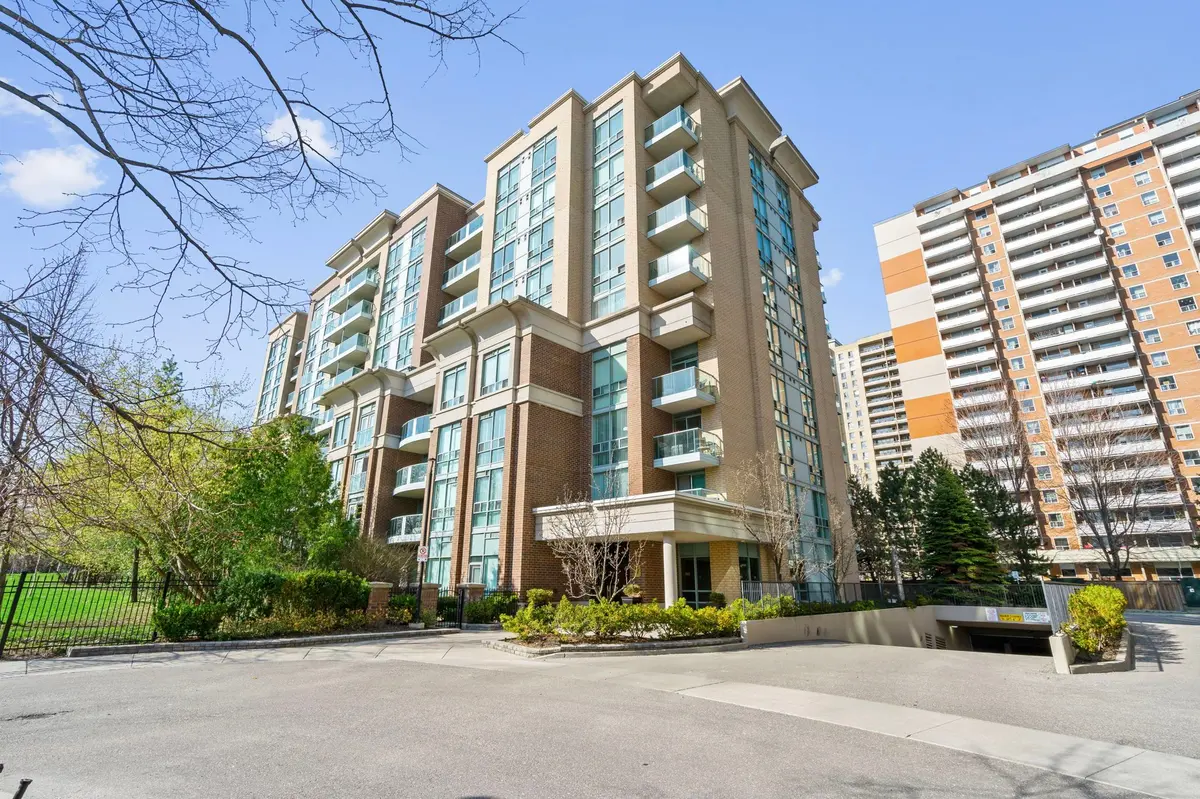 17 Michael Power PL #201, Toronto W08, ON M9A 5G5