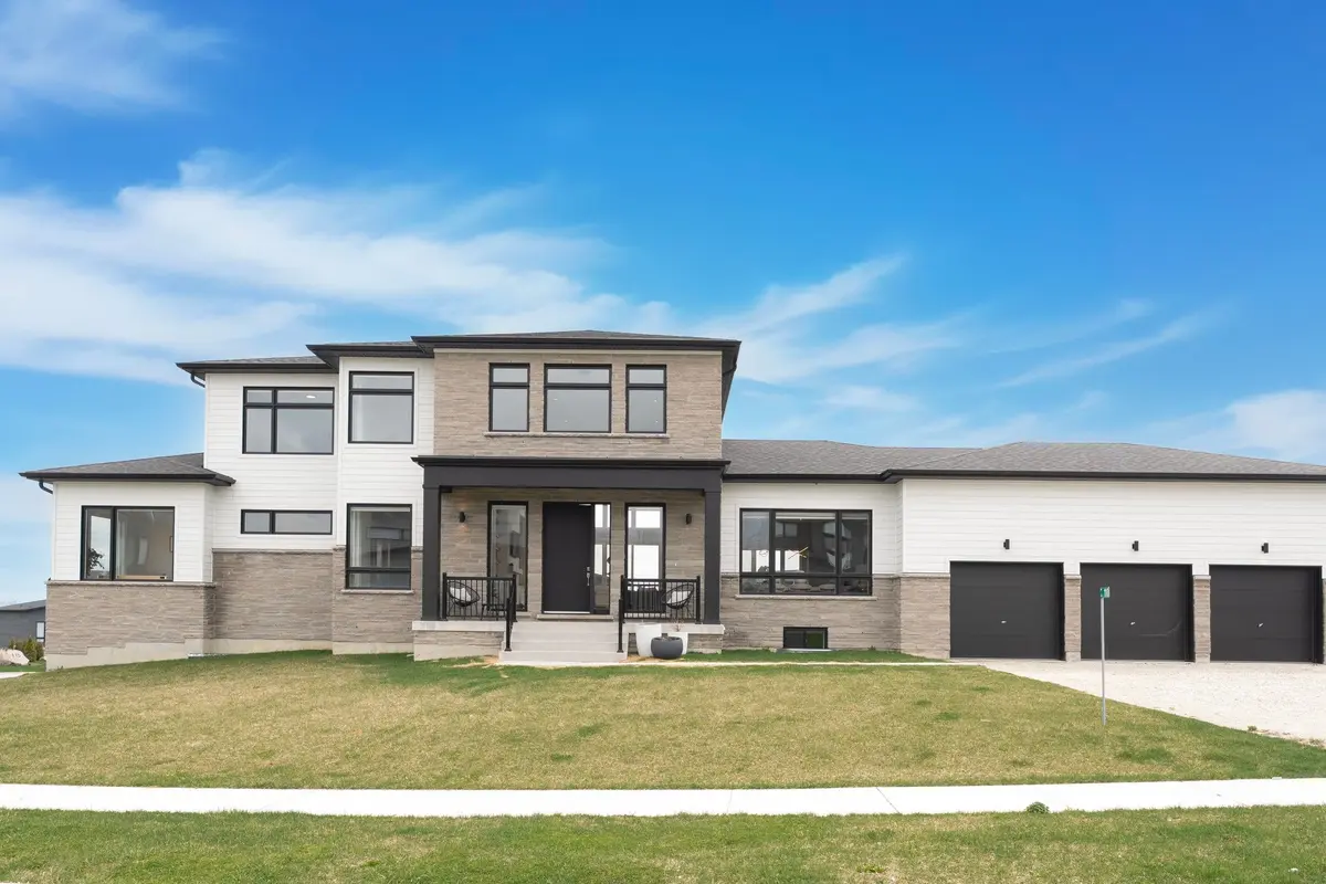 110 Sladden CT, Blue Mountains, ON N0H 2P0