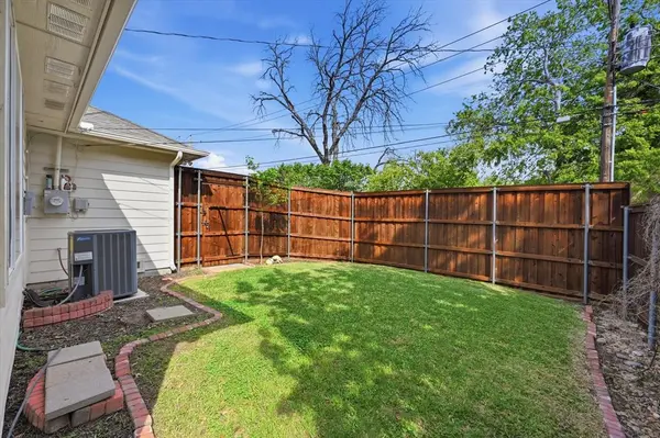 3332 W 4th Street, Fort Worth, TX 76107