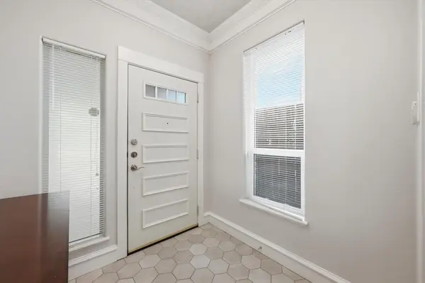 3332 W 4th Street, Fort Worth, TX 76107