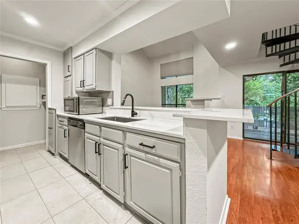 5840 Spring Valley Road #602, Dallas, TX 75093