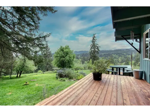 52184 RABINSKY RD, Scappoose, OR 97056