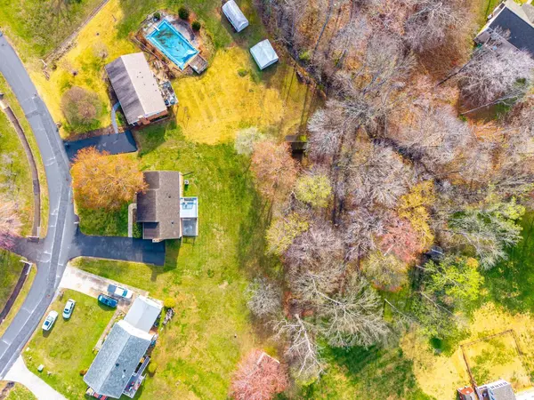 209 Stonehouse DR, Lynchburg, VA 24502