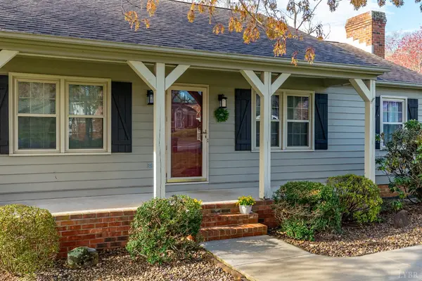 209 Stonehouse DR, Lynchburg, VA 24502