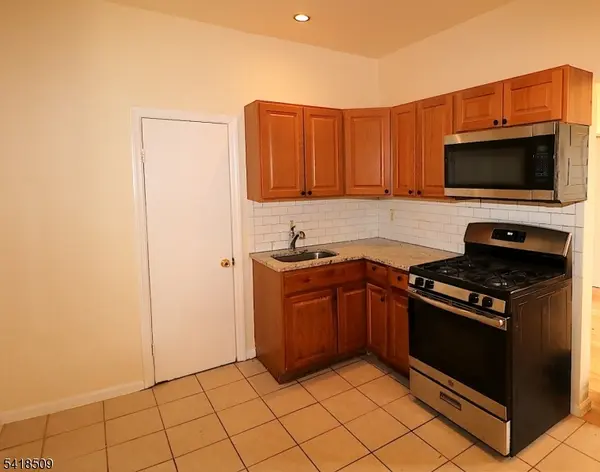 59 Brenner St #2, Newark City, NJ 07108