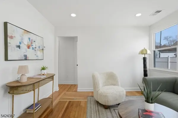 57 N Auten Ave, Somerville Boro, NJ 08876