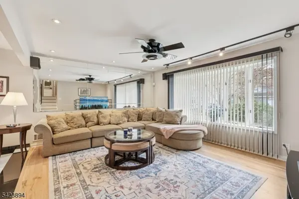 118 Byrd Ave, Bloomfield Twp., NJ 07003