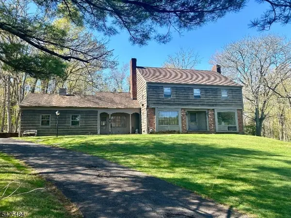 60 Meadowlark Drive, Watchung Boro, NJ 07069