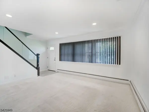 23 Clara Pl, Cedar Grove Twp., NJ 07009