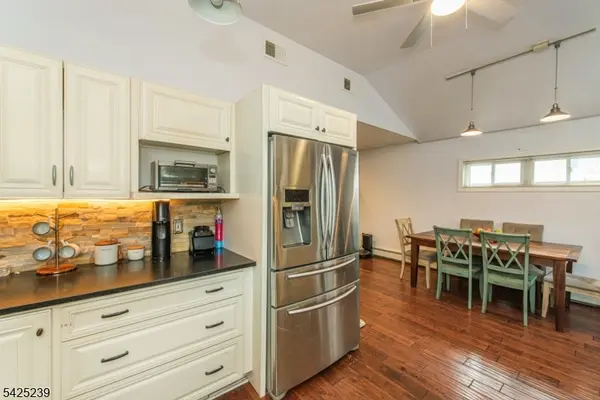 8 Lehigh Way, Hopatcong Boro, NJ 07843