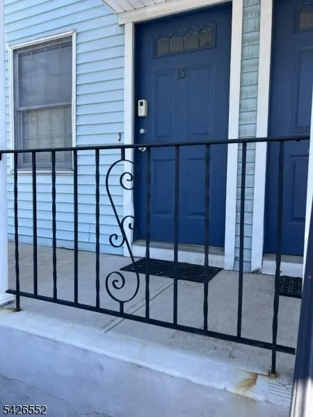 13 Oak St, Rockaway Boro, NJ 07866