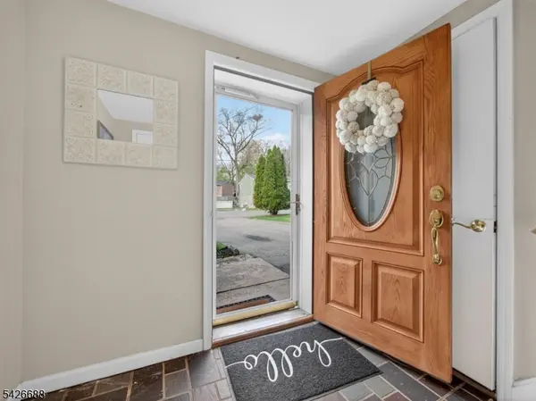 22 Wildwood Ter, Ringwood Boro, NJ 07456