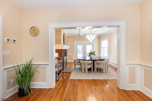 27 Edgewood Rd, Bloomfield Twp., NJ 07003