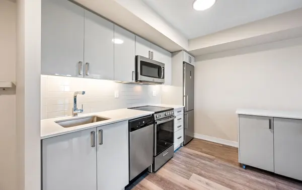 38 Monte Kwinter CT #414, Toronto C06, ON M3H 0E2