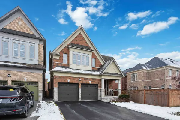 17 Pennine DR, Whitby, ON L1P 0C3