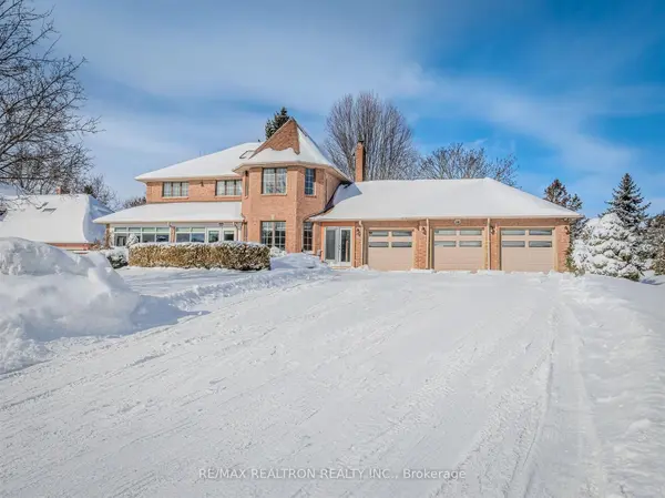60 Arthur Hall DR, East Gwillimbury, ON L0G 1V0
