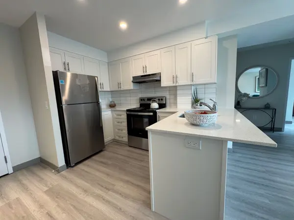 1015 Innisfil Beach RD #514, Innisfil, ON L9S 1T3