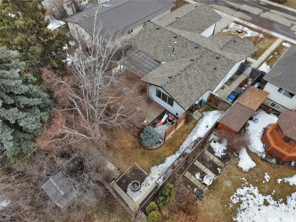 226 Candle CRESCENT, Saskatoon, SK S7K 5A4