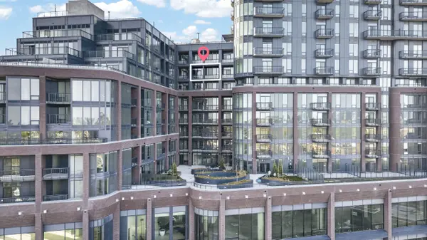 1185 Dupont ST #901, Toronto W02, ON M6H 0G5