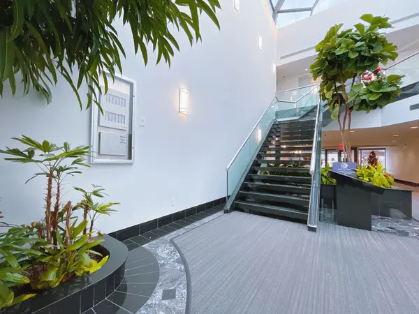 160 Traders BLVD E #108, Mississauga, ON L4Z 3K7