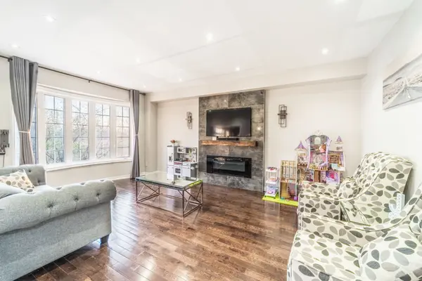 67 Gorevale DR, Brampton, ON L6P 2H2