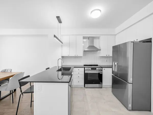 96 coolhurst AVE, Brampton, ON L7A 5L9