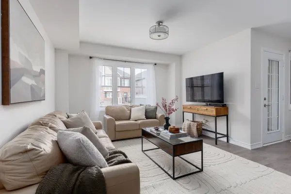 554 Buckeye CT, Milton, ON L9E 1M2