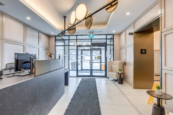 3265 Carding Mill TRL #319, Oakville, ON L6M 5P7