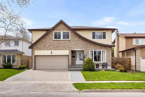 2474 Cavendish DR, Burlington, ON L7P 3T8