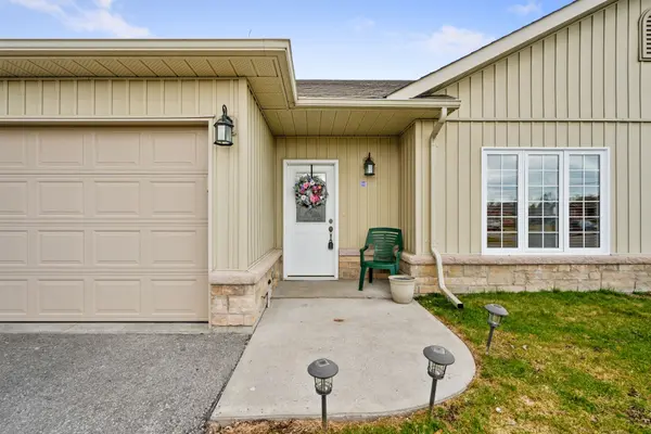 17 George CT #202, Cramahe, ON K0K 1S0