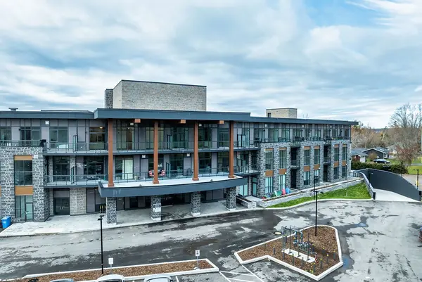 99 Louisa ST #302, Kawartha Lakes, ON K0M 1N0