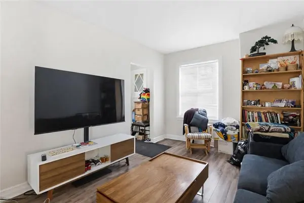 260 Prospect ST S, Hamilton, ON L8M 2Z9