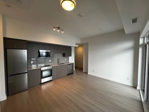 25 Wellington ST #3206, Kitchener, ON N2G 0G5