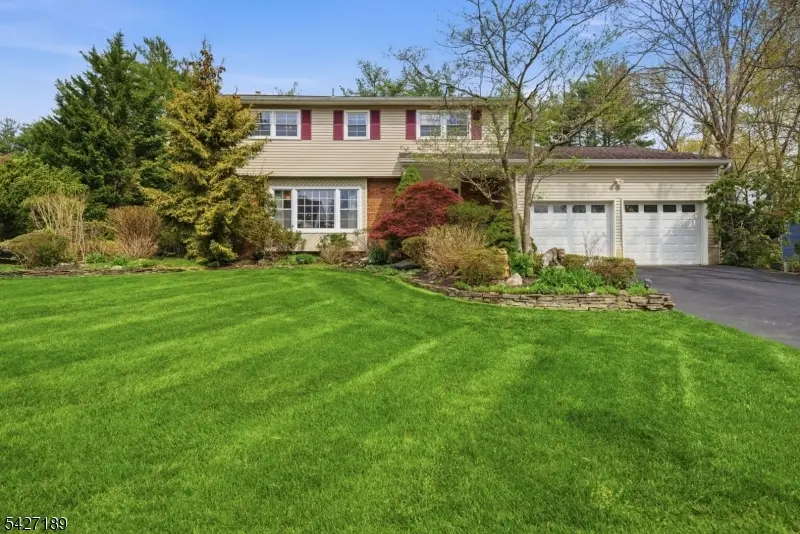 7 CANDLE LANE, East Brunswick Twp., NJ 08816