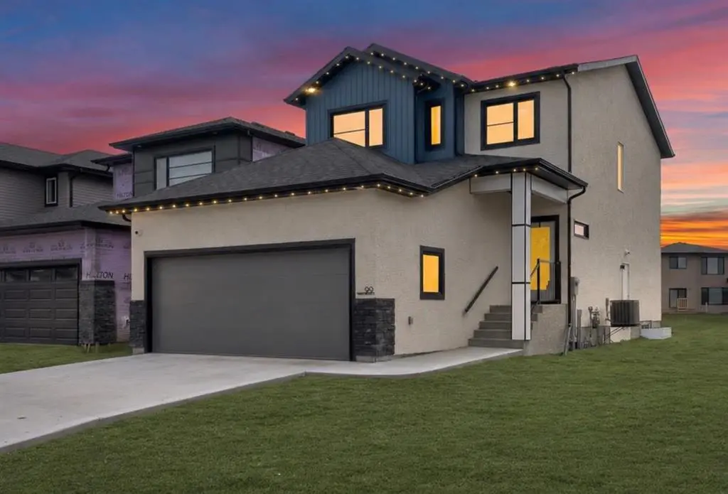 99 Nuthatch Bay, Winnipeg, MB R2V 5J1