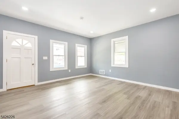 35 Boonton Ave, Butler Boro, NJ 07405