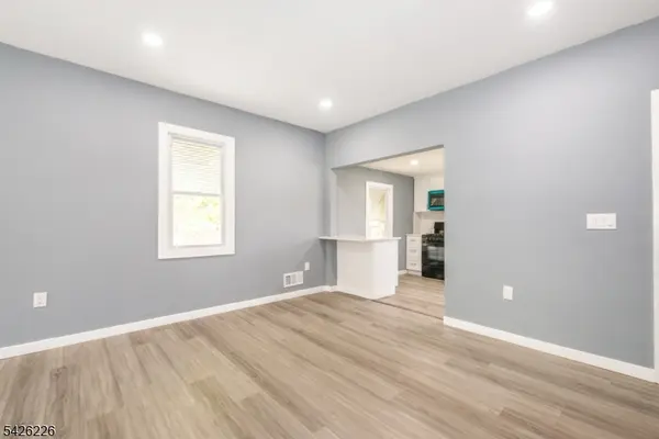 35 Boonton Ave, Butler Boro, NJ 07405