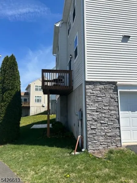 273 Winding Hill Dr, Mount Olive Twp., NJ 07840