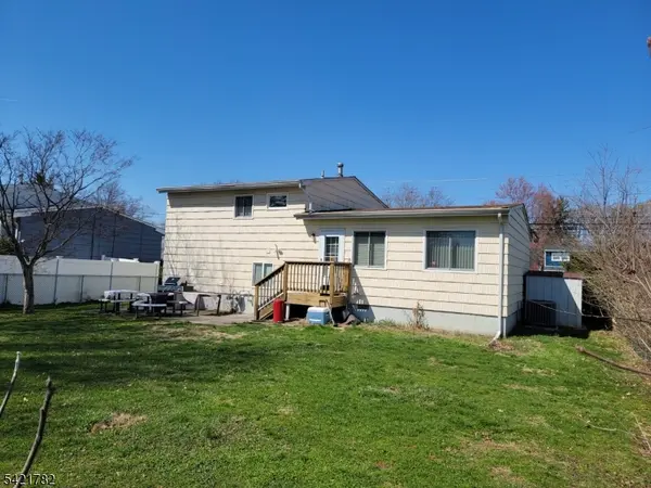 139 Throckmorton Ln, Old Bridge Twp., NJ 08857