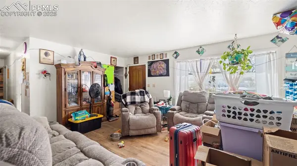 2516 E San Miguel ST, Colorado Springs, CO 80909