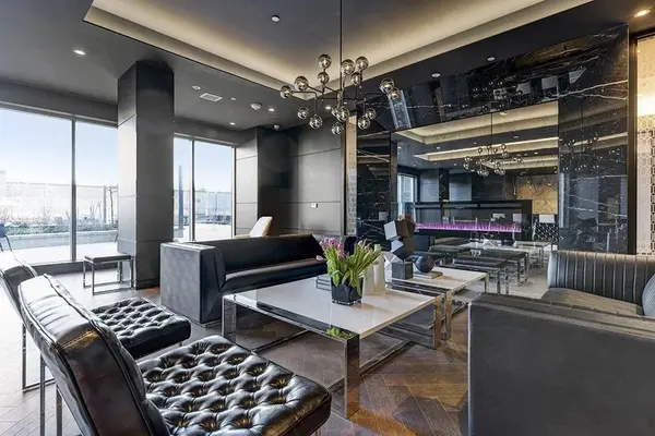 31 Tippett RD #252, Toronto C06, ON M3H 0C8