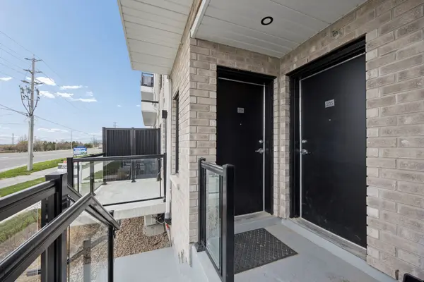 1695 Dersan ST #206, Pickering, ON L1X 0S9