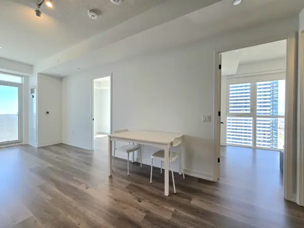 28 Interchange WAY #4012, Vaughan, ON L4K 0P8