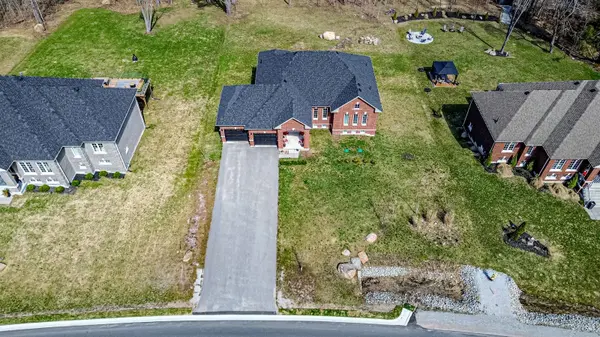 82 Diamond Valley DR, Oro-medonte, ON L0L 2E0