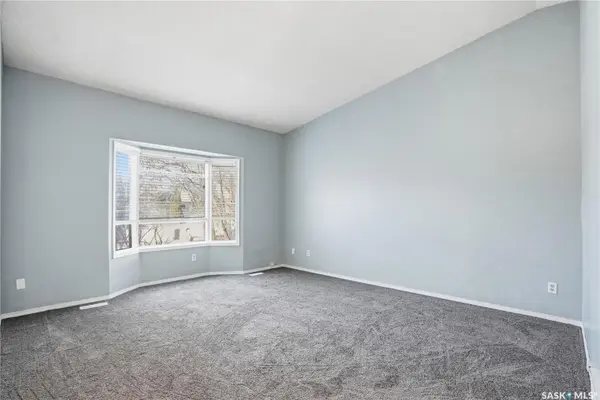 107 Armstrong CRESCENT, Saskatoon, SK S7N 3M4