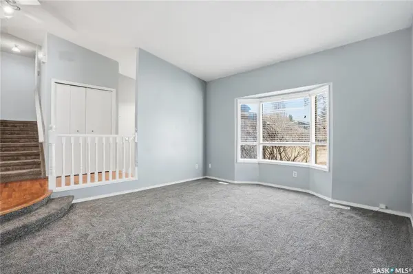 107 Armstrong CRESCENT, Saskatoon, SK S7N 3M4