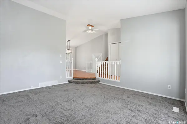 107 Armstrong CRESCENT, Saskatoon, SK S7N 3M4