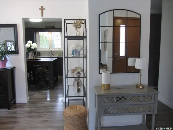 1802 Arlington AVENUE, Saskatoon, SK S7H 2Y7