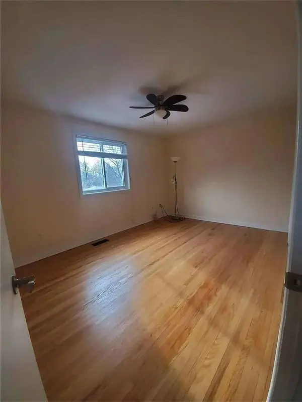 125 Mcmurchy AVE S, Brampton, ON L6Y 1Z1